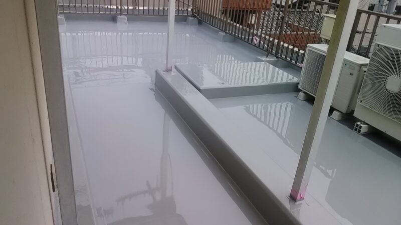 京都市山科区にてウレタン防水工事〈屋上の水たまりにお困り〉 施工後