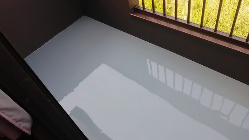 京都市左京区にてベランダ防水工事〈ベランダのひび割れ・ウレタン防水〉 施工後