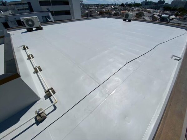 シート防水（機械固定工法）とは？仕組み・メリット・費用を解説